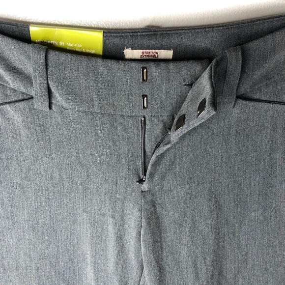 Size 2 Merona Modern Fit Mid Rise BootCut Slim Hip & Thigh Slacks Trousers - Picture 4 of 6